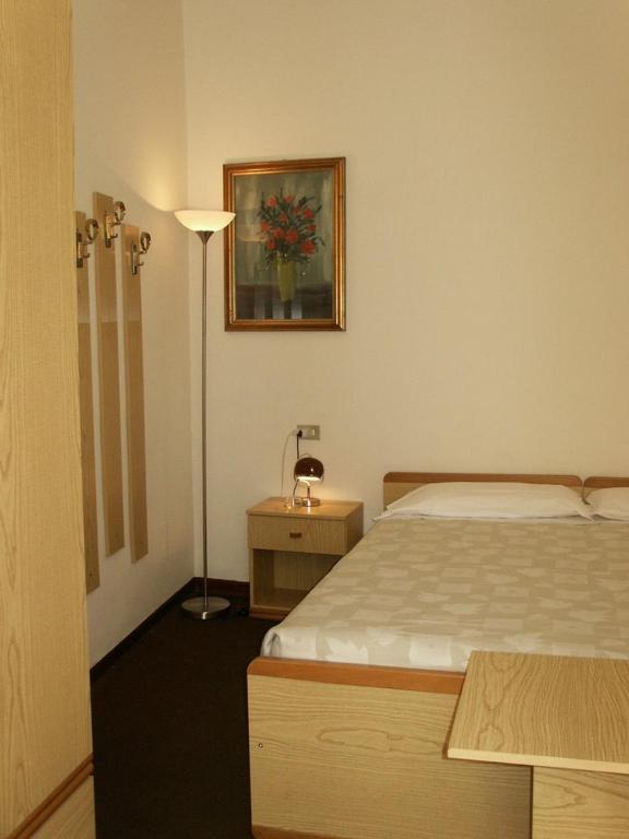 Albergo Corona Salsomaggiore Terme Phòng bức ảnh