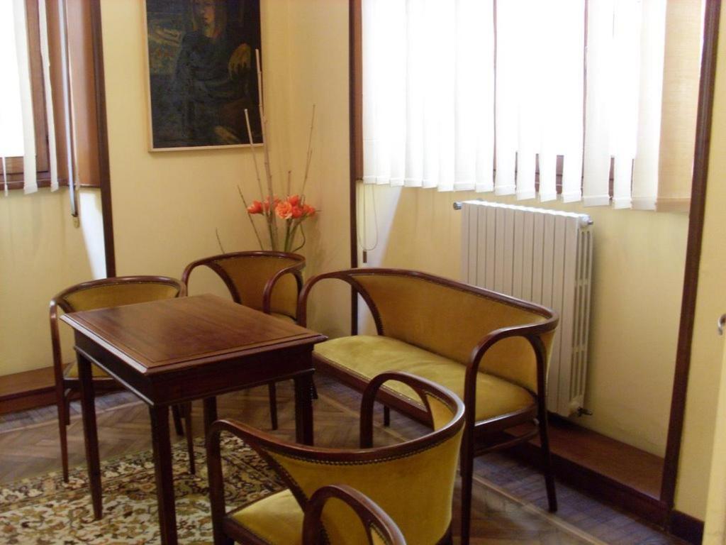 Albergo Corona Salsomaggiore Terme Ngoại thất bức ảnh