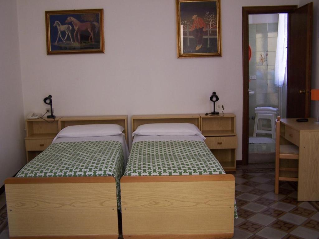 Albergo Corona Salsomaggiore Terme Phòng bức ảnh