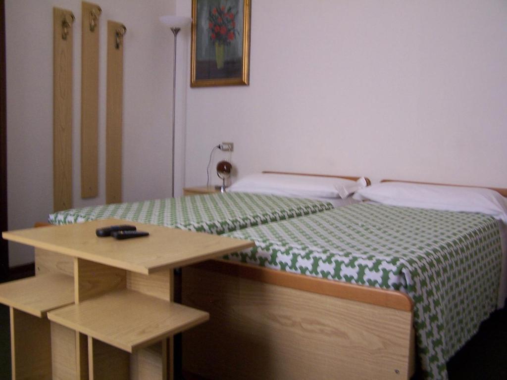 Albergo Corona Salsomaggiore Terme Phòng bức ảnh